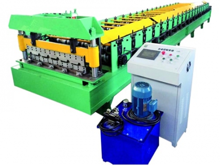 Máquina formadora de paneles para techos