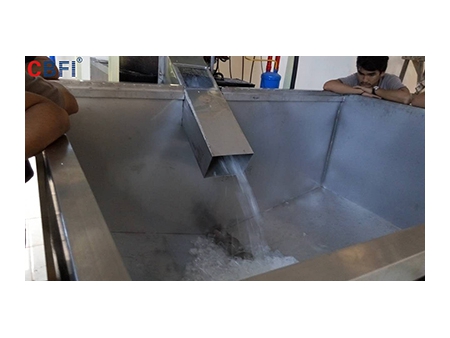 CBFI- Máquina para Fabricar Hielo en Tubos de 5 Toneladas en Indonesia