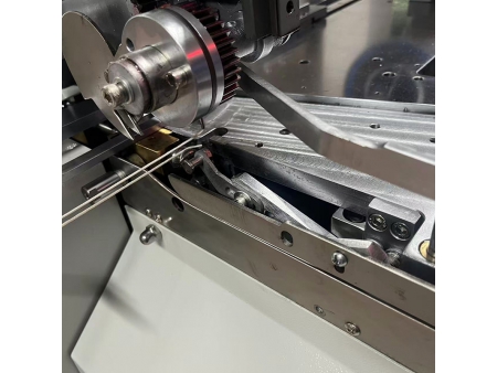 Anudadora automática para etiquetas colgantes, UM-TL8-K