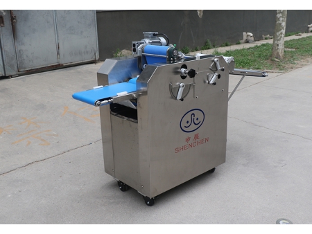 Enrolladora/Formadora de Croissants