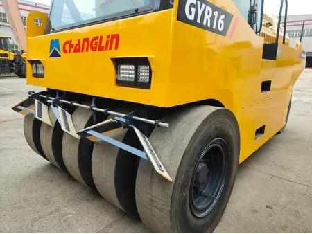 GYR16  Rodillo neumático