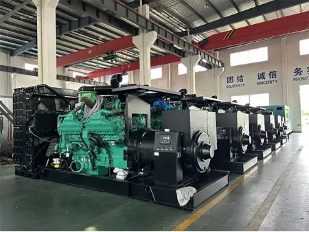 Grupos electrógenos diésel de 550-3000kVA con motores Cummins importados