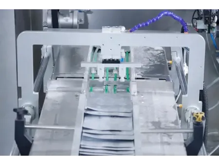 Envasadora de bolsas prefabricadas, llenado con 1 boquilla