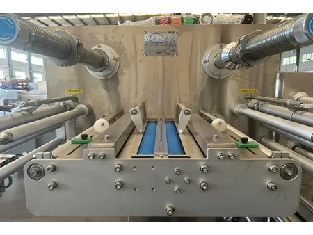 Envasadora horizontal flow pack SF-J para envasado múltiple