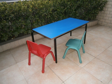 Mesa infantil rectangular