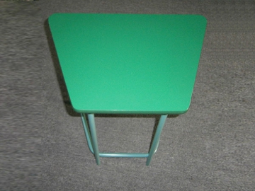 Mesa infantil trapezoidal