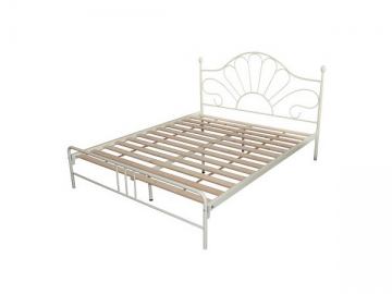 <strong>Cama de metal</strong> - estilo rústico