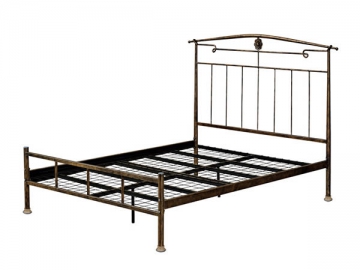 <strong>Cama de metal</strong> - estilo europeo