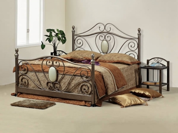 <strong>Cama de metal</strong> - estilo antiguo