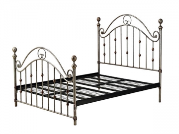 <strong>Cama de metal</strong> - estilo antiguo