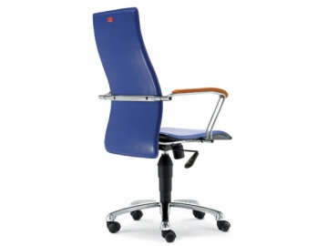 <strong>Silla de oficina</strong> con respaldo alto