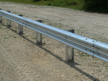 Guardarraíl / Barrera para choques Armco